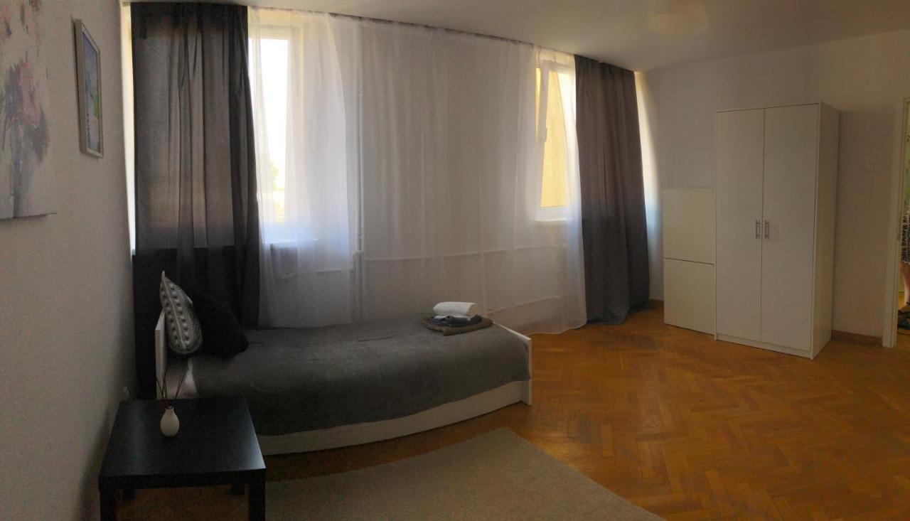 Apartment Swietojerska Варшава Экстерьер фото