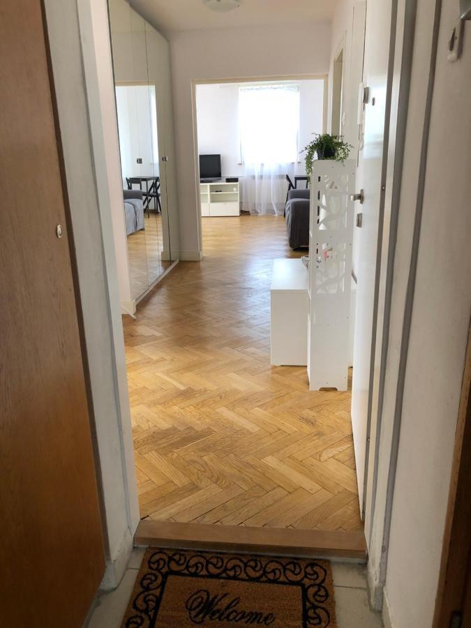 Apartment Swietojerska Варшава Экстерьер фото